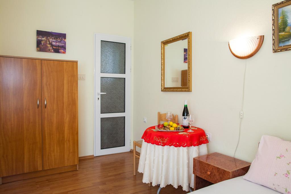 Apartments & Rooms Jelka Kotor Eksteriør billede