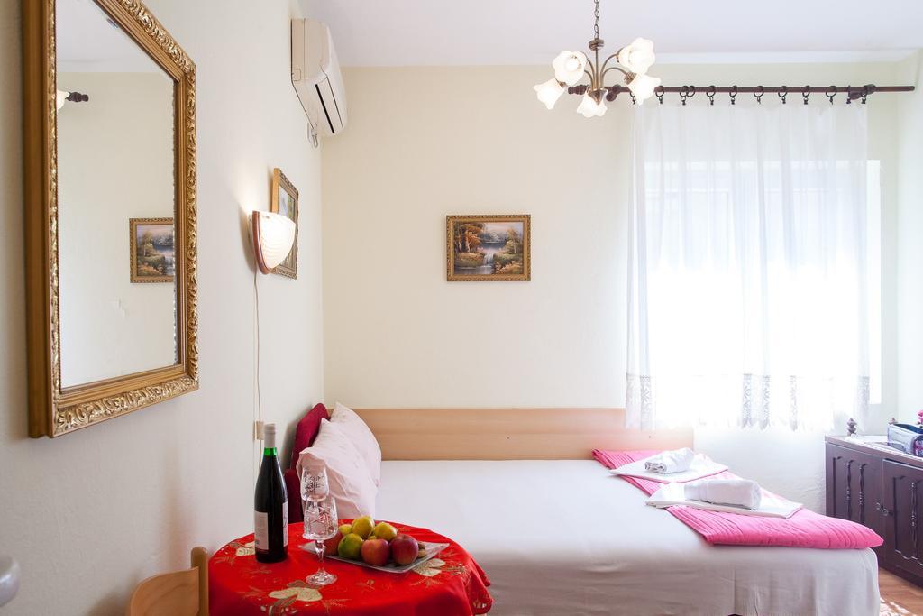 Apartments & Rooms Jelka Kotor Eksteriør billede