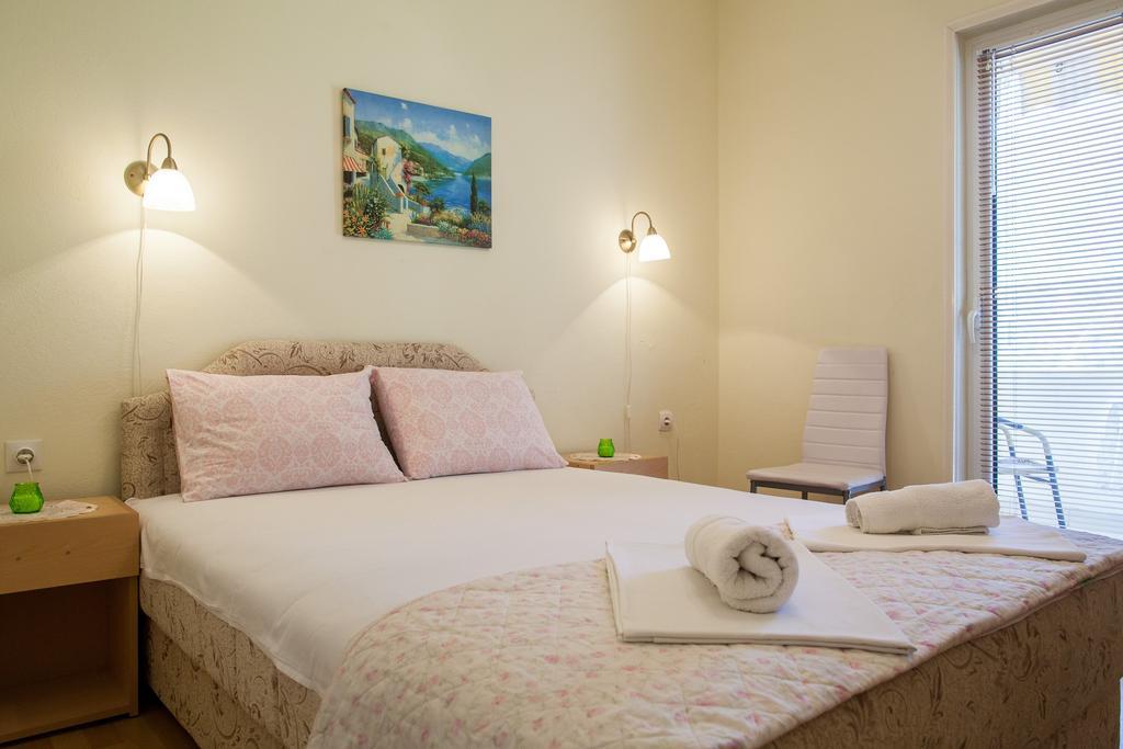 Apartments & Rooms Jelka Kotor Eksteriør billede