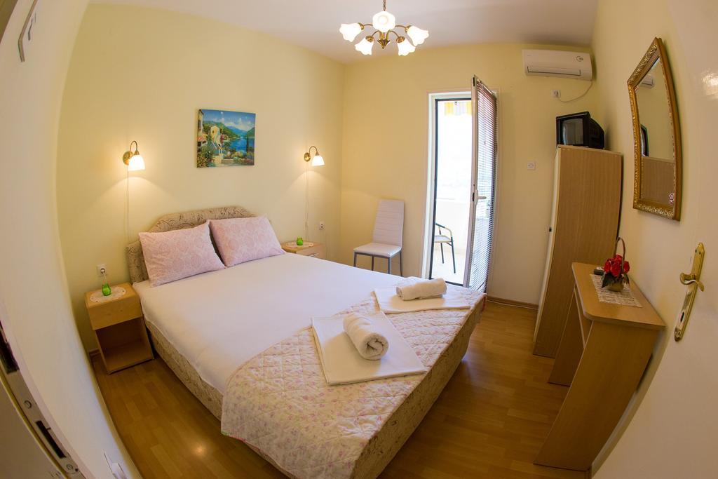 Apartments & Rooms Jelka Kotor Eksteriør billede