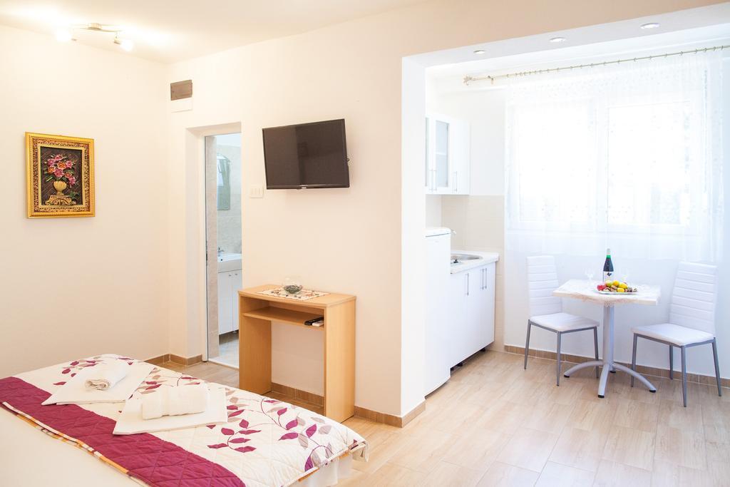 Apartments & Rooms Jelka Kotor Eksteriør billede